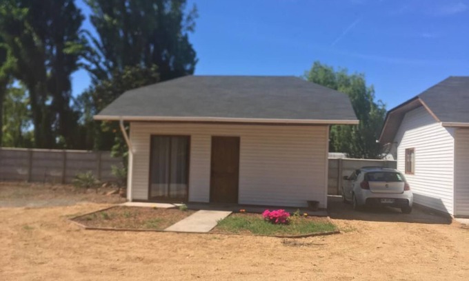Santa Cruz Cottage | Cozy Cabaña Near Vineyards with Spa & Kitchen Amenities