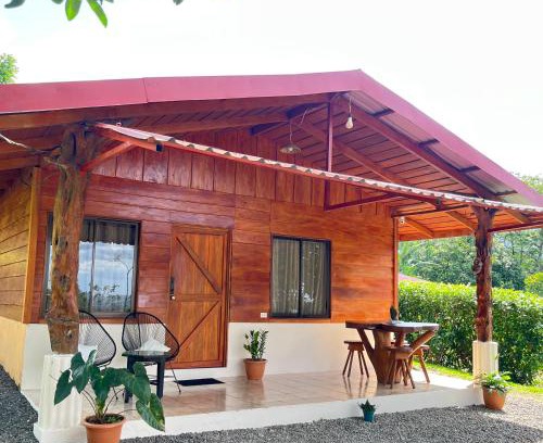 Penas Blancas House | Discover Cabaña ITZE: Family-Friendly Retreat with High Ratings