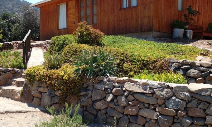 Olmue House | Pet-Friendly Cabaña La Campana with Pool in Olmué