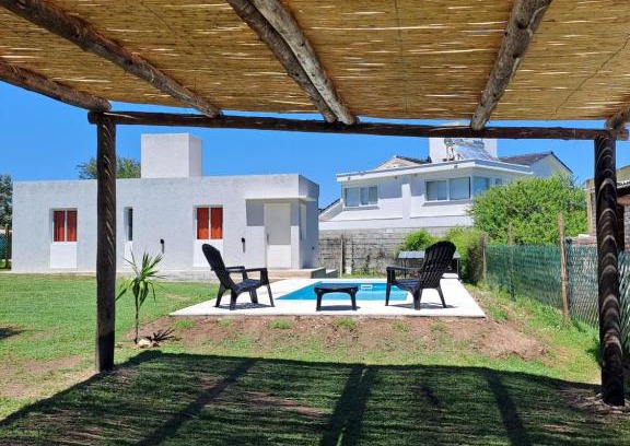 Dr. Enrique Zarate Apartment | Discover CABAÑA LA HERRADURA 14 - Oceanfront Bliss!