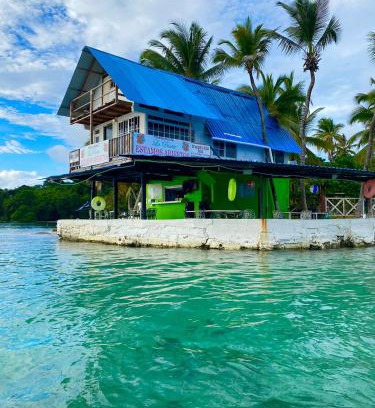 Isla Grande House | Pet-Friendly Cabaña La Punta with Private Beach Access