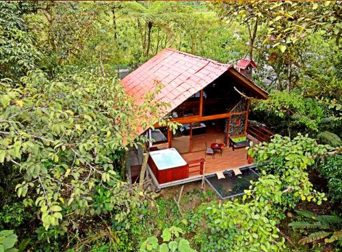 San Francisco de Borja Villa | Nature Retreat: Pet-Friendly Cabin with Hot Tub & High Ratings