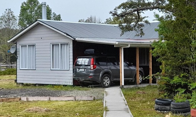 Ancud House | Pet-Friendly Getaway at Cabaña Matilda for Families
