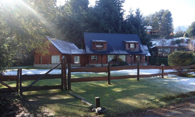 San Jose de la Esquina House | Family-Friendly Cabana with Spa and Hot Tub Amenities