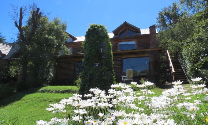 San Martin de los Andes Apartment | Pet Friendly Cabaña Paseo del Sol - Rated 9.7/10 by Guests