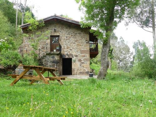 Lierganes House | Pet-Friendly Cabaña Pasiega Las Lugas - Rated 8.9/10