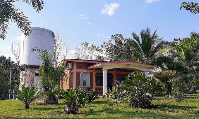 Cordoba Cottage | Pet-Friendly Cabaña with Spa and Hot Tub at Finca La Laguna