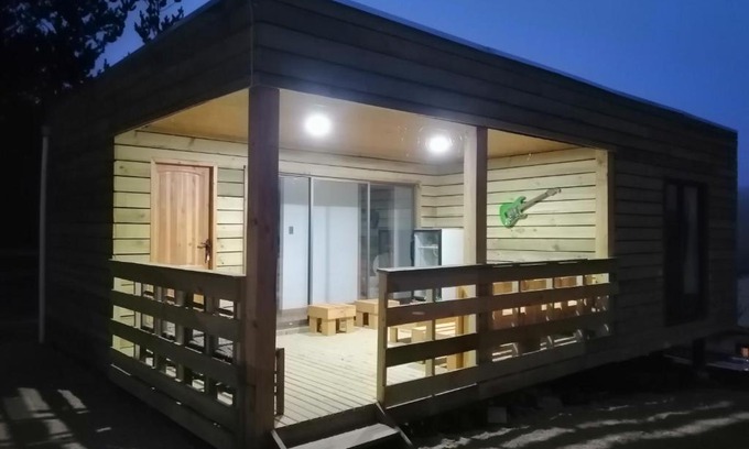 Pichilemu House | Relaxing Cabaña Rústica en Pichilemu with Hot Tub