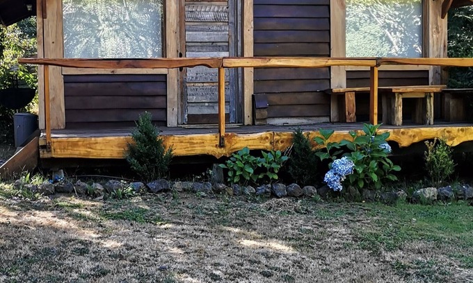 Pucon House | Rustic Cabaña in Pucón Pellin with Spa and Hot Tub