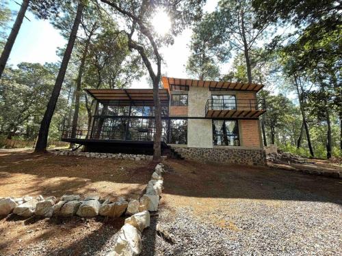 Tapalpa House | Explore Cabaña Rincón del Bosque: Pet and Child Friendly Stay