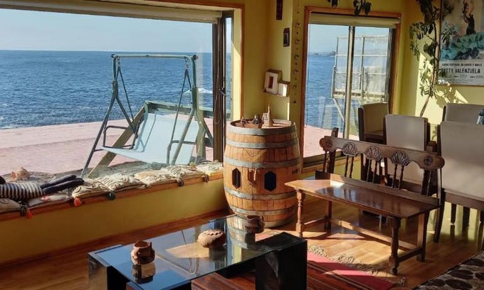 Los Vilos House | Relax at Cabaña Rocas de San Andres with Pool & Breakfast