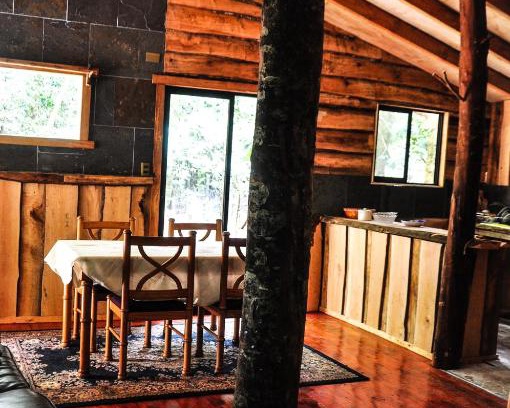 Panguipulli Ski Chalet | Rustic Cabaña in Patagonia Chilena - Pet-Friendly Retreat