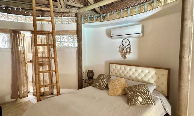 Gaira House | Cabaña Tranquila - bungalow in peaceful Magdalena with WiFi