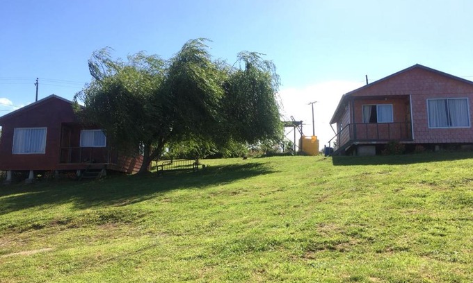 Llanquihue House | Scenic Cabaña Vista al Lago: Family-Friendly Retreat
