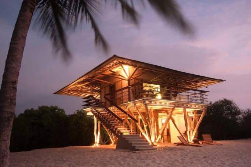Dibulla Villa | Serene Cabaña Yaharo: Oceanfront Getaway with Hot Tub