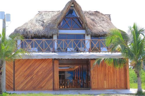 La Boquilla Hotel | Discover Oceanfront Bliss at Cabaña Yalis SAS, Rated 9/10