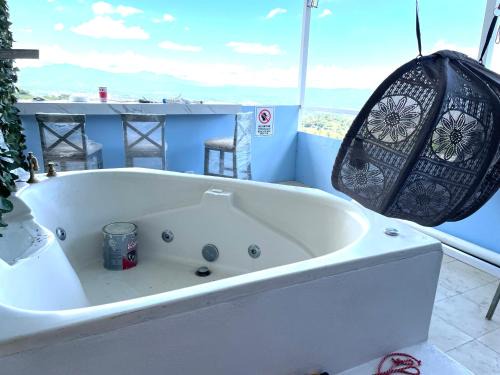 Poas Volcano National Park Apartment | Pet-Friendly Cabaña2 Mirador with Jacuzzi Bliss