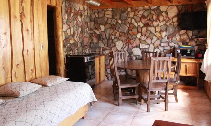 Futaleufu Cabin | Pet-Friendly Cabañas Aitue with Family Amenities