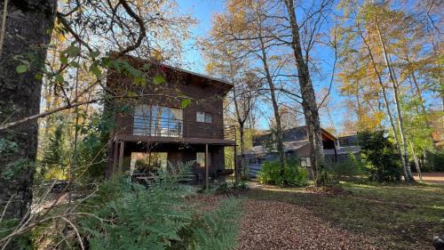 Pucon House | Pet-Friendly Cabañas Alto Bosque with Hot Tub & Kitchen