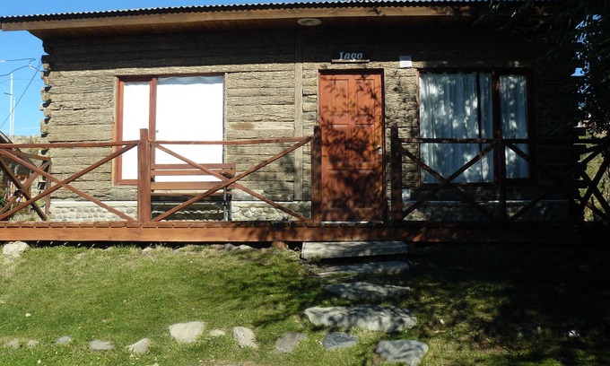 Macrozona Bahia Redonda y Primeros Faldeos Cabin | Cozy Cabañas Bahía Marina: Pet-Friendly Retreat with Spa