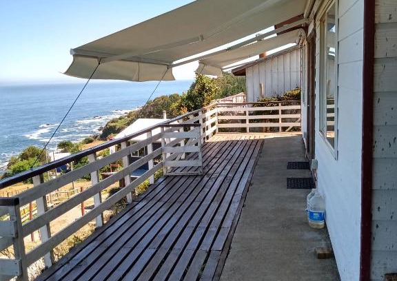 Valdivia House | Pet-Friendly Cabañas Centenilla with Oceanfront Views