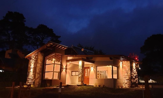 Sierra de los Padres Cabin | Discover Cabañas Chic Cumbre: Oceanfront Bliss Awaits