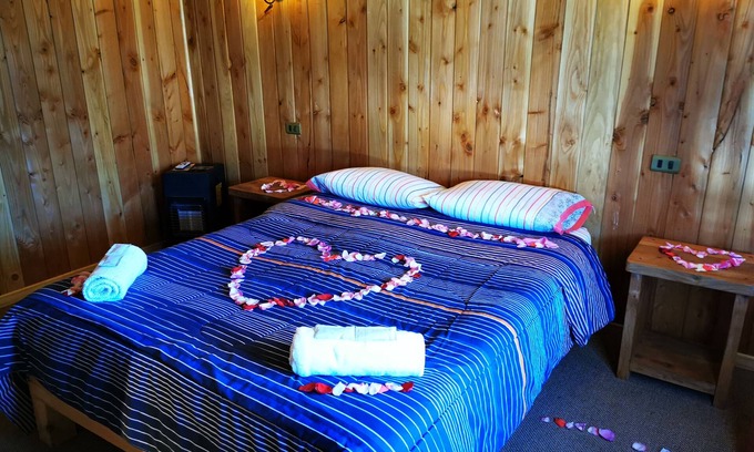 Choshuenco Cabin | Cozy Cabañas Choshuenco with Spa & Family-Friendly Vibes
