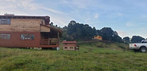 Mazamitla Cabin | Top-Rated Cabañas Colinas de San Nicanor with Hot Tub