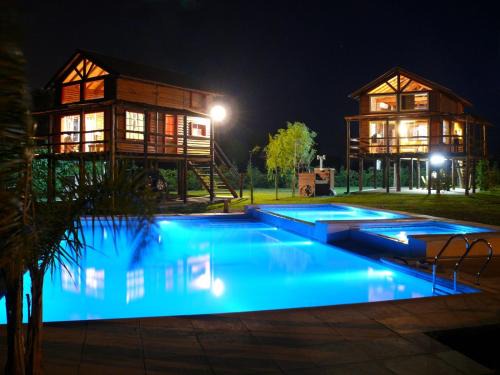 San Pedro Cabin | Pet-Friendly Retreat at Cabañas de la Ribera - 9/10 Rating