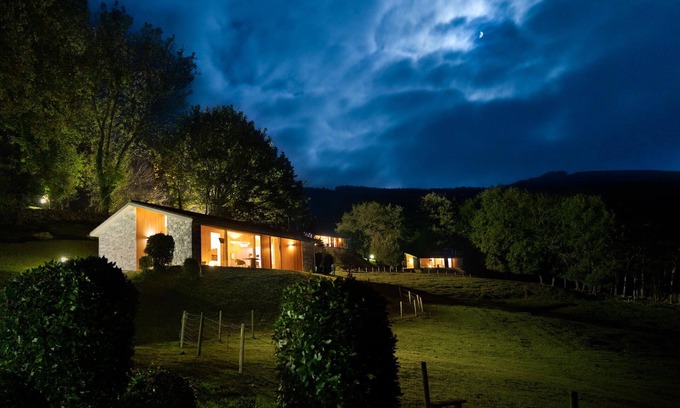 Igantzi Cottage | Exquisite Cabañas Deluxe Basajaun Basoa with Ocean Views