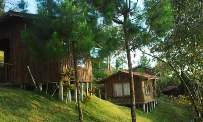 Sierra House | Pet-Friendly Cabañas Don Camilo with Breakfast & Hot Tub