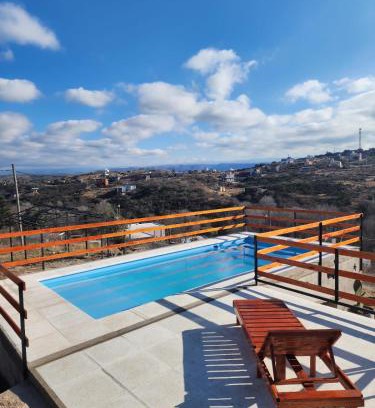 Comuna Estancia Vieja Ski Chalet | Top-Rated Cabañas Dulce Atardecer with Pet-Friendly Amenities