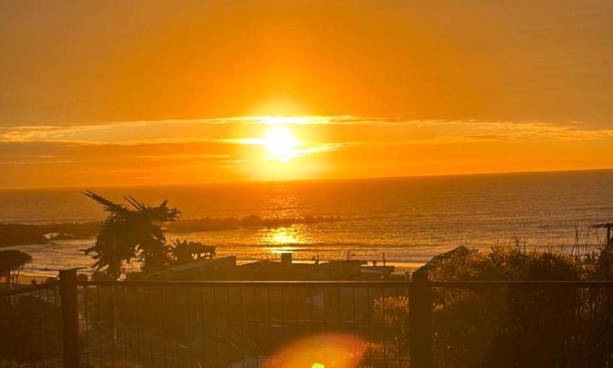 Maitencillo House | Oceanfront Cabañas El Bosque: Family-Friendly Retreat