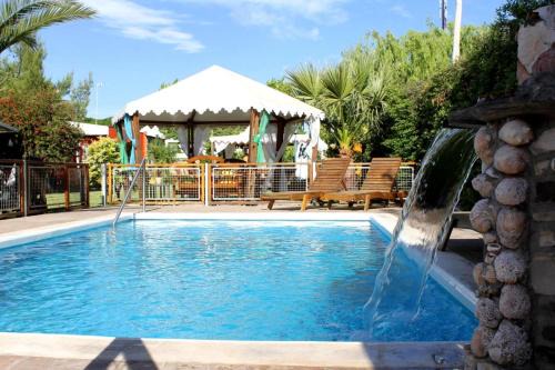 Cuadro Nacional Hotel | Inviting Cabañas El Naranjo: Top-Rated with Pool & Hot Tub
