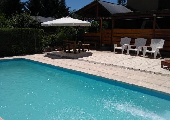 Los Reartes Cabin | Explore Lodges in Los Reartes: Pet Friendly & Pool Access