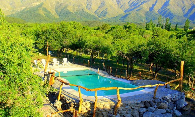 Merlo Cabin | Inviting Cabañas en Piedras Maia with Pool & Breakfast