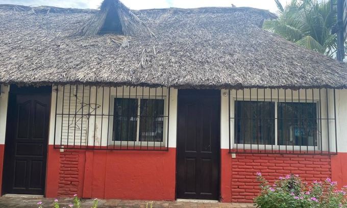 Brisas de Zicatela Cabin | Family-Friendly Cabañas Esmeralda for Memorable Getaways