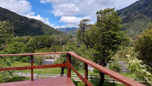 Malalcahuello House | Pet-Friendly Cabañas Estero Caracoles with Hot Tub & Breakfast