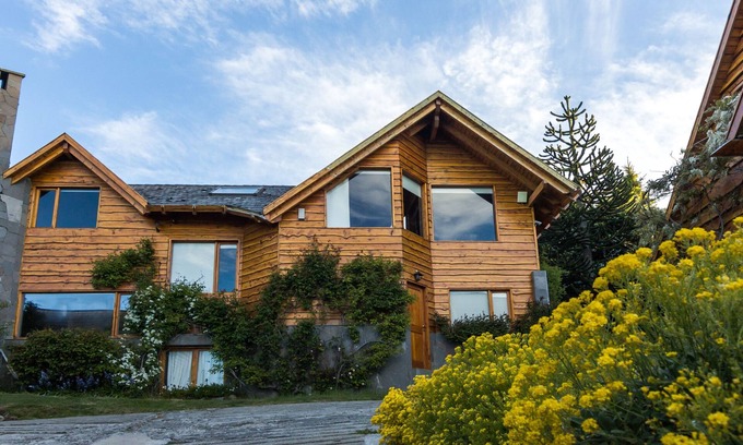Playa Bonita Cabin | Relax at Cabañas Las Marias Del Nahuel with Scenic Views