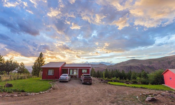 Huinganco House | Highly Rated Cabañas La Lila with Family-Friendly Amenities