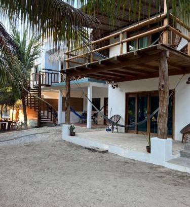 El Azufre Apartment | Family-Friendly Cabañas las Palmas Chacahua Awaits You