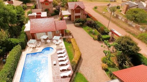 Villa Del Dique Hotel | Pet-Friendly Cabañas Las Pircas with Pool & Hot Tub