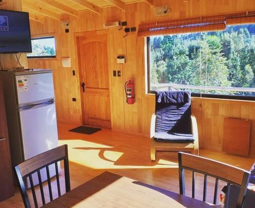 Lenca House | Family-Friendly Cabañas Latitud 41 Sur with Kitchen Access