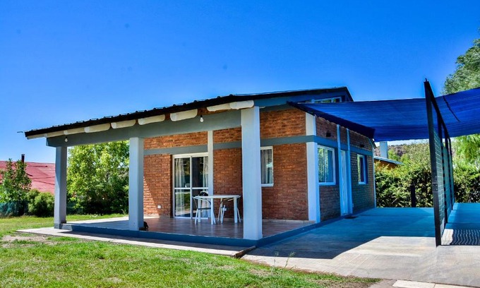 Cacheuta House | Pet-Friendly Getaway at Cabañas Laureano AJ - Rated 9/10