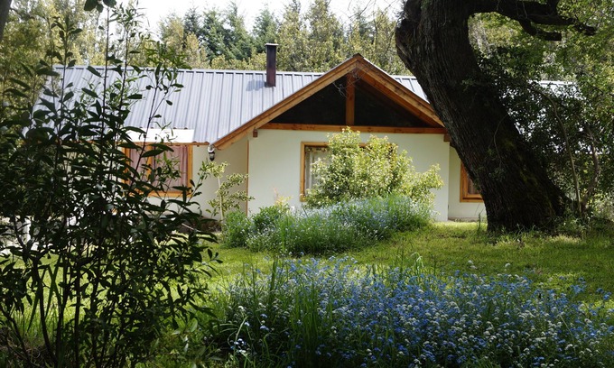 Angostura Cabin | Enjoy Lake Views at Cabañas Los Radales Bahia Las Balsas