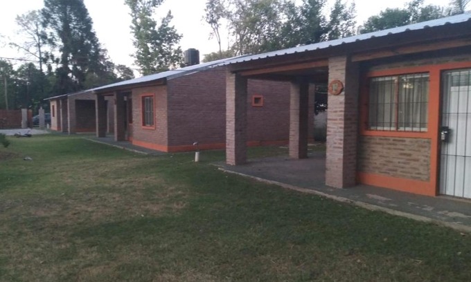 Oliveros House | Pet-Friendly Cabañas Los Hermanos with Pool & 9/10 Rating