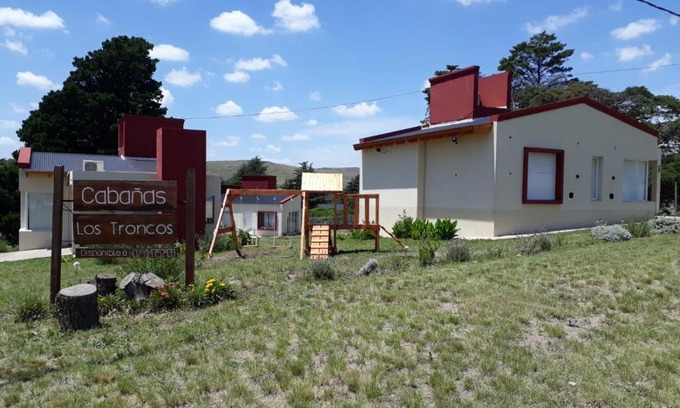 Sierra de la Ventana Cabin | Child-Friendly Retreat at Cabañas Los Troncos - Rated 9/10