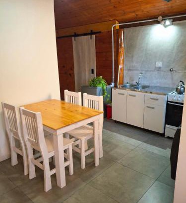 El Hoyo House | Pet-Friendly Cabañas LuCes del Pirque 2 with High Ratings