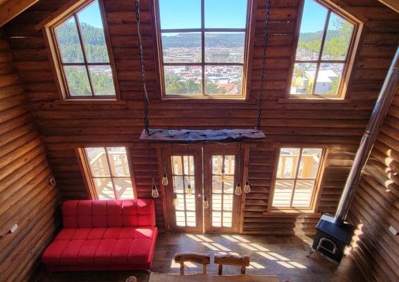 Creel Ski Chalet | Explore Cabañas Mi Refugio: Pet and Child-Friendly Retreat