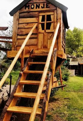 Tandil Cabin | Pet-Friendly Cabañas Monje with Pool & High Guest Score
